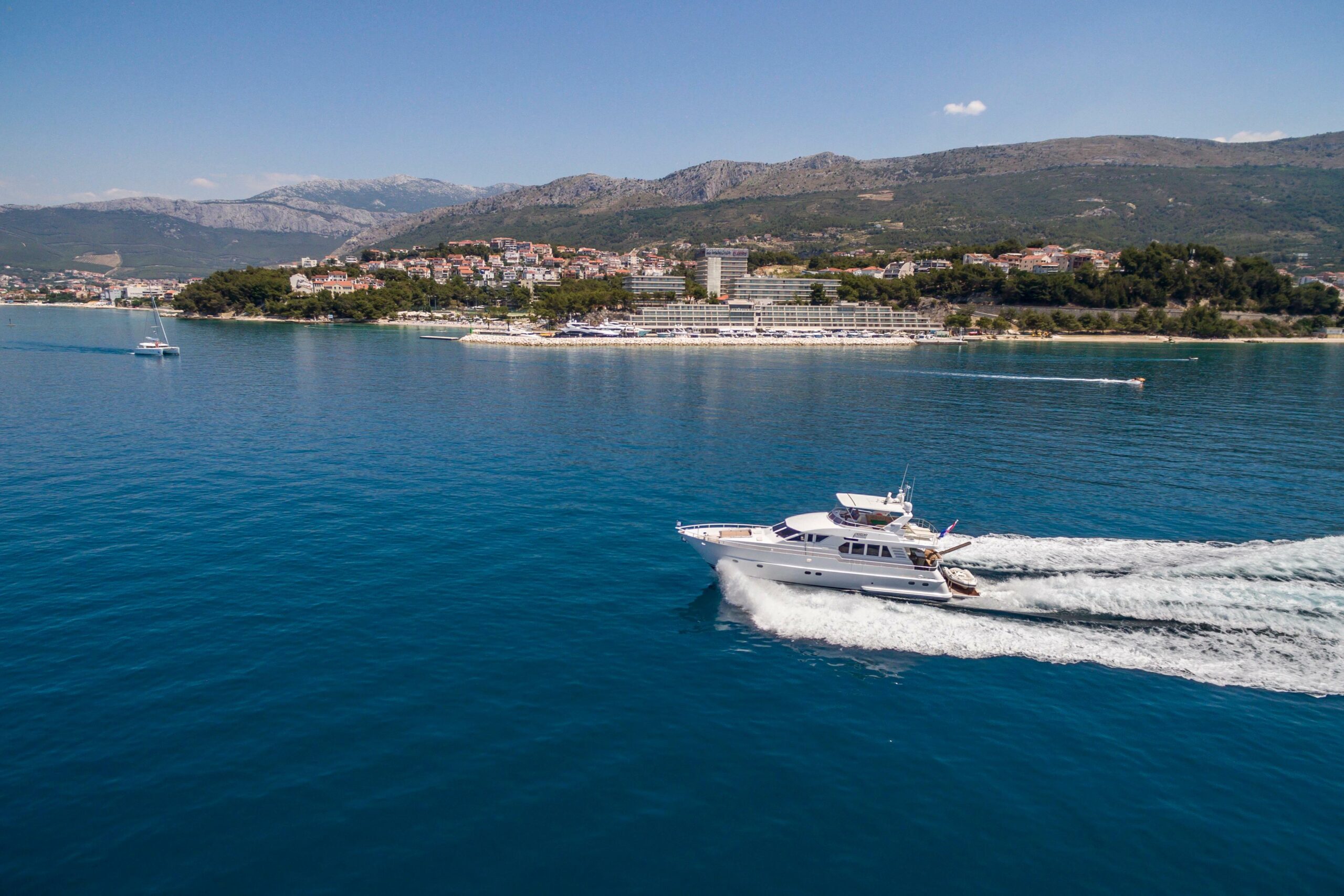 yachts-98553-379126_6.jpg