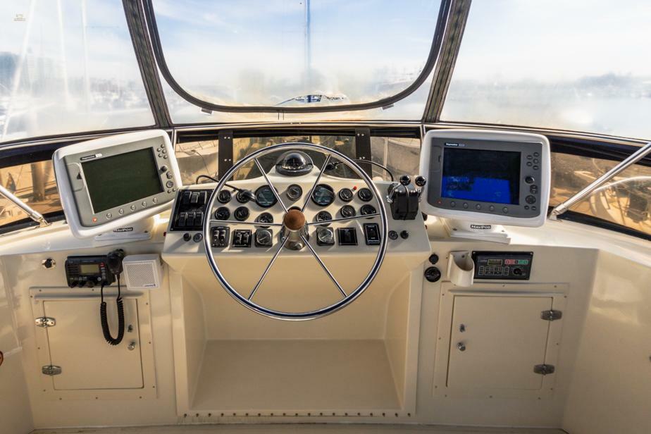 yachts-98578-379157_20.jpg