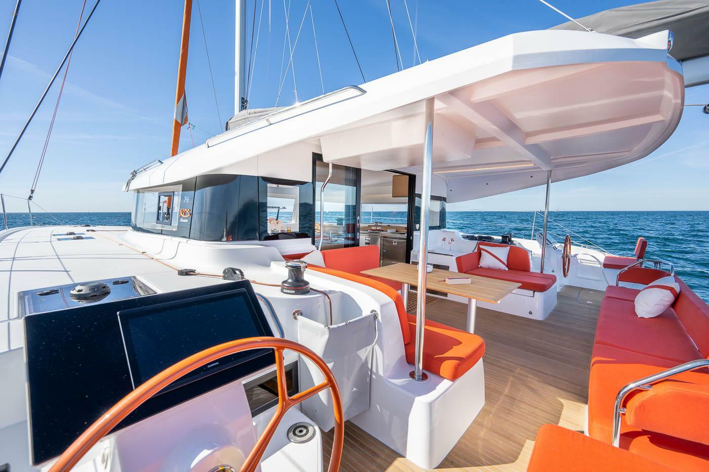 yachts-98628-379223_4.jpg