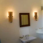 Gäste-Toilette mit Dusche