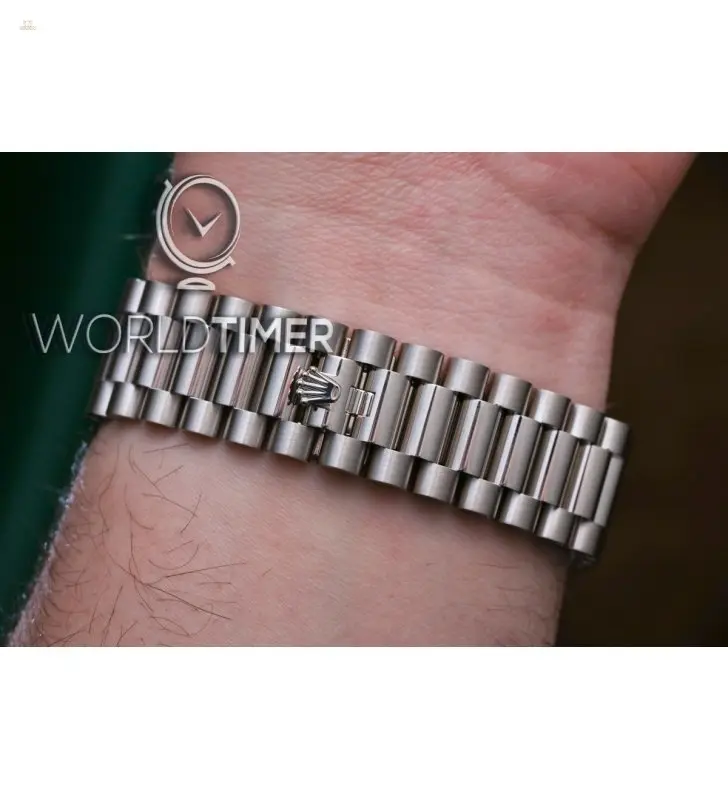 watches-245229-Rolex-Day-Date-40-meteorite-228239-watch-5-728x800.webp