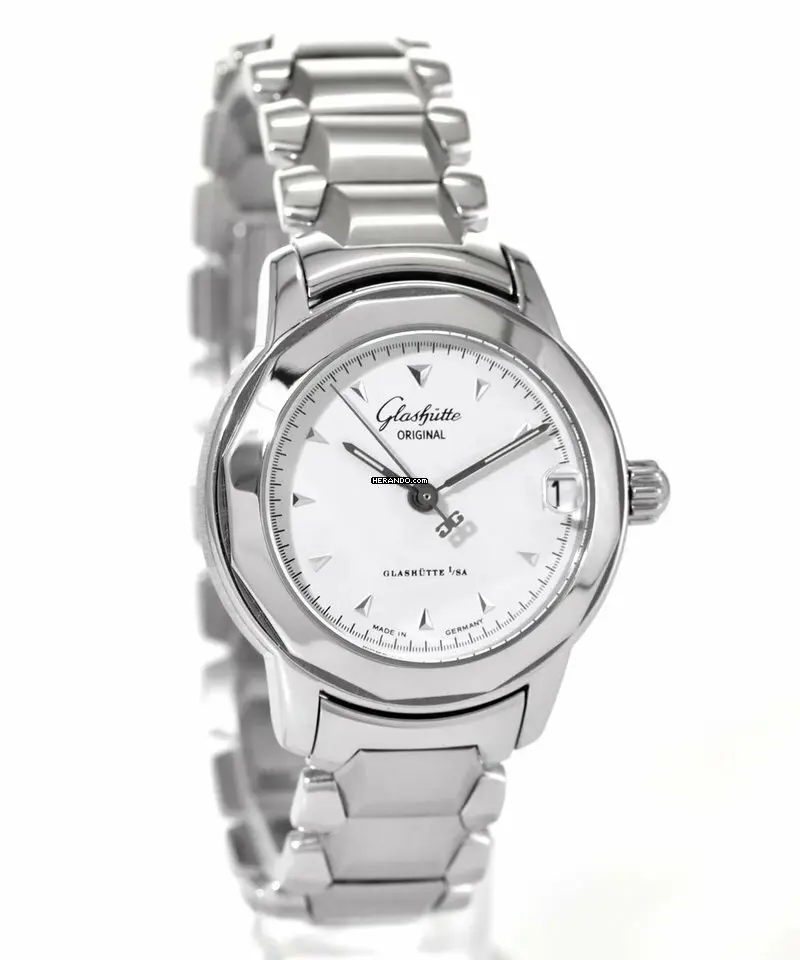 watches-302450-25300231-privg4a7uy97xoct7i12pw1g-ExtraLarge.webp