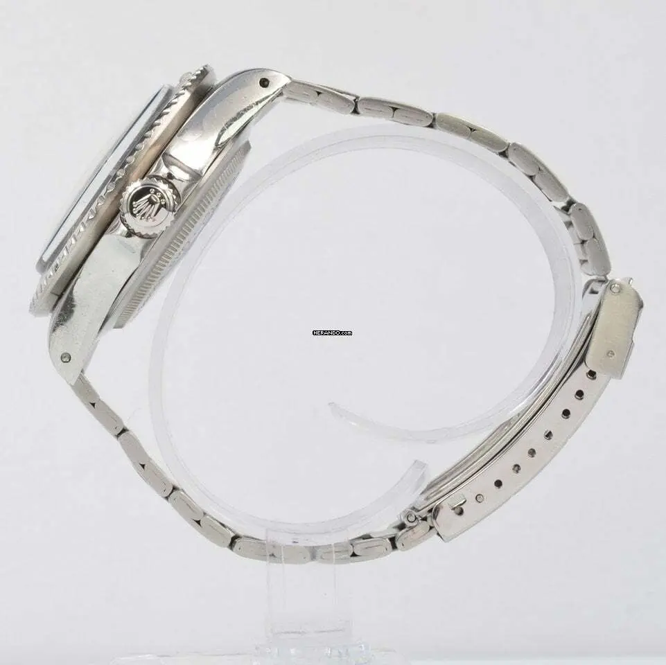 watches-305593-25721122-vnttes9b0y9s8a7wrv30985b-ExtraLarge.webp
