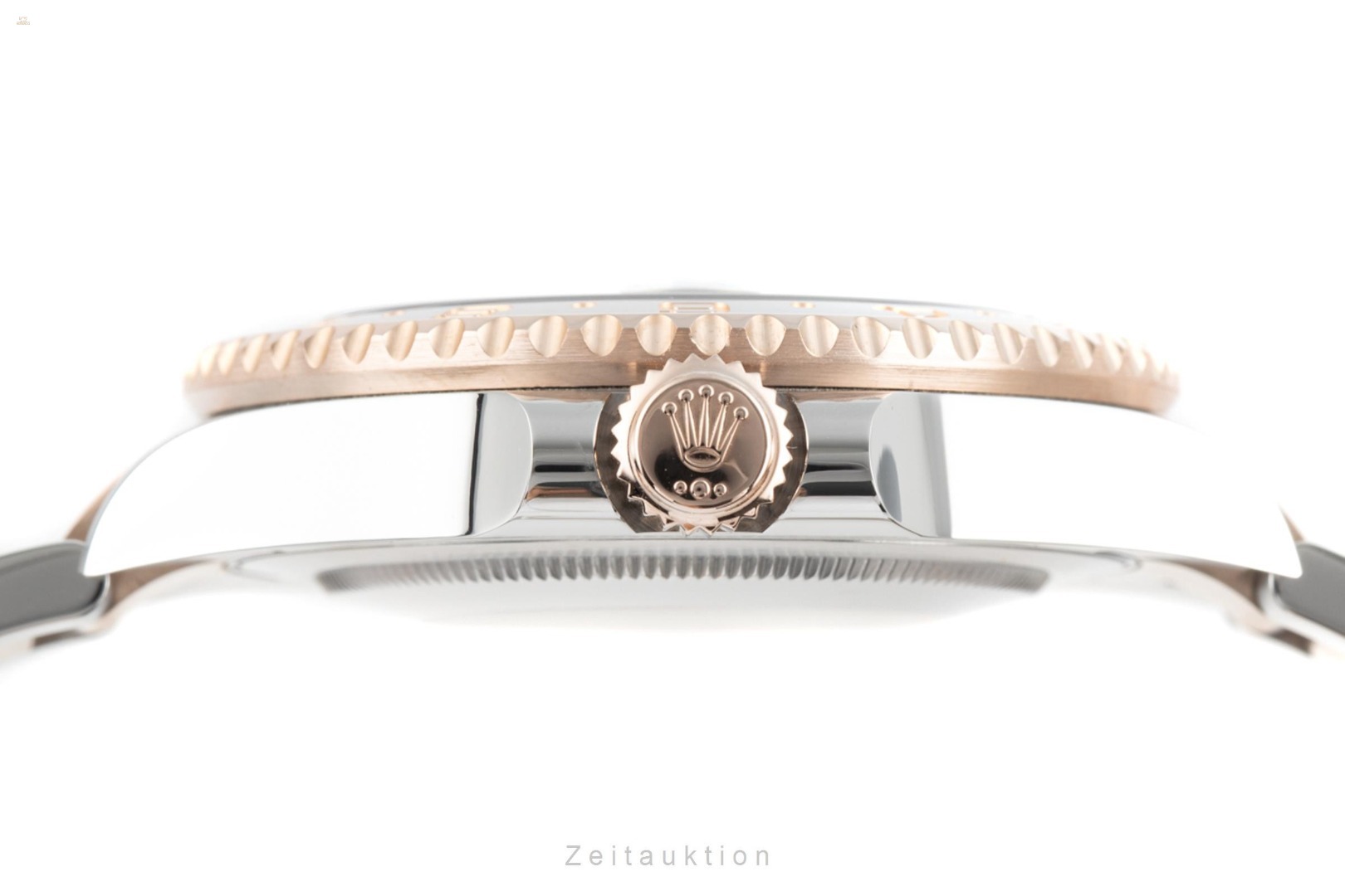 watches-306910-2203221_sw6_case_2k.jpg