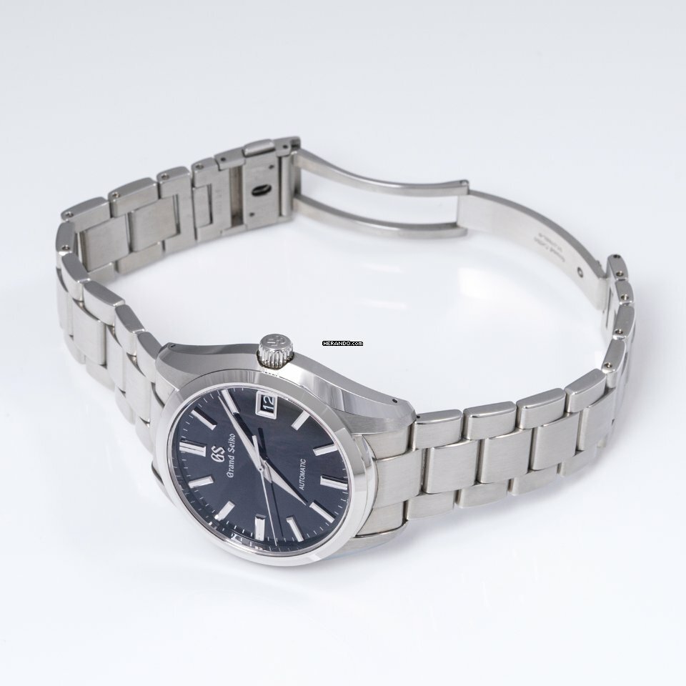 watches-307536-25924139-33n02lxkte5ogurn5inslwm6-ExtraLarge.jpg
