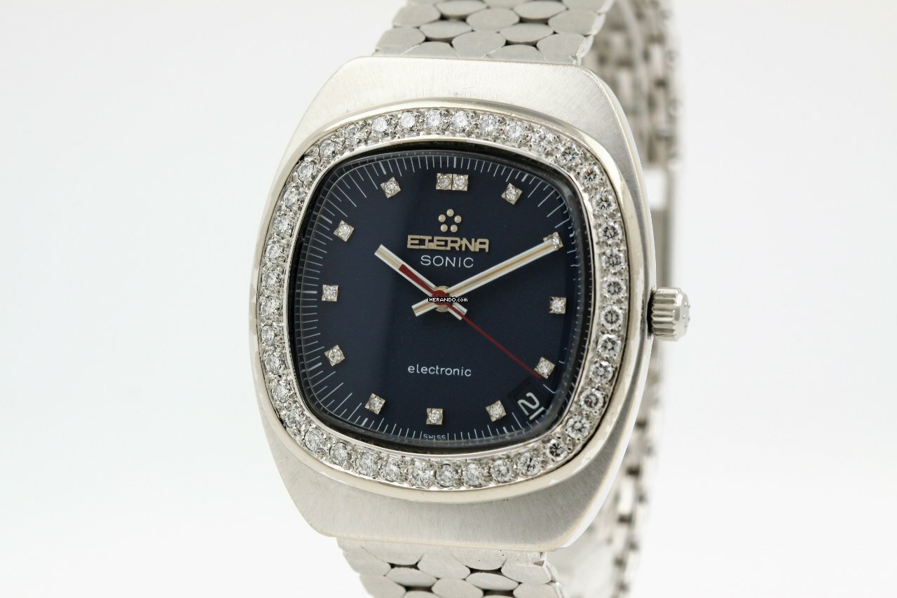 watches-313424-26709542-p597gjb52ung09pbxkd08d0r-ExtraLarge.jpg