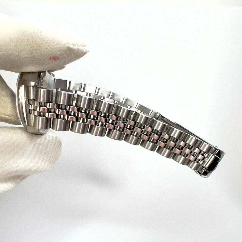 watches-314613-26928778-j1muehh1aotrm63yuiqvh9yh-ExtraLarge.jpg