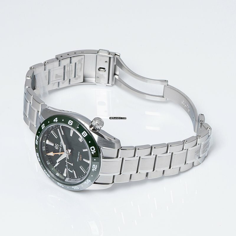 watches-319561-27372930-mad7x5rihj04nu4n9khn00ir-ExtraLarge.jpg