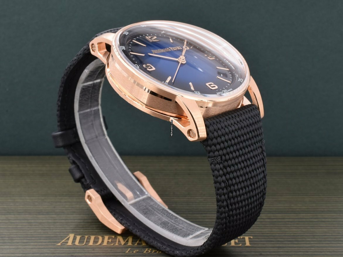 watches-319601-27363520-d9u2bfpeuzj889aoxsr1sq5t-ExtraLarge.jpg