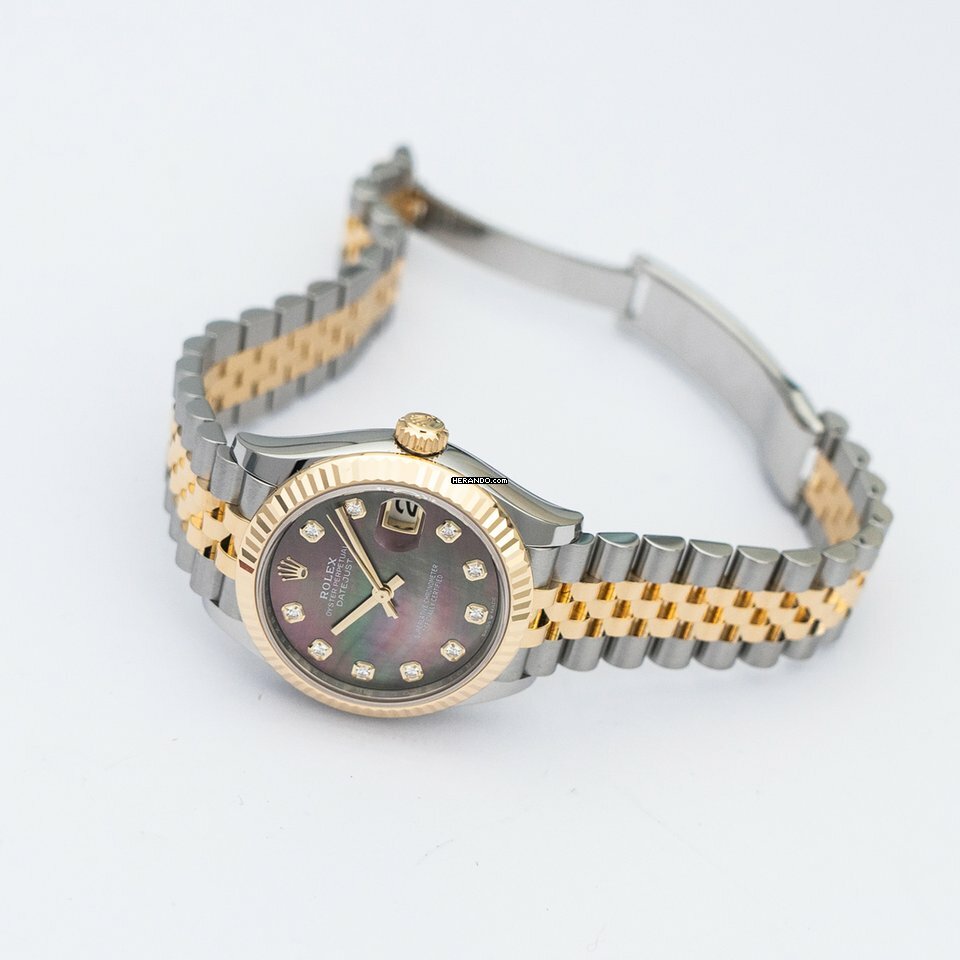 watches-322153-27581651-yfqjek8py41nashzgps2vzhb-ExtraLarge.jpg