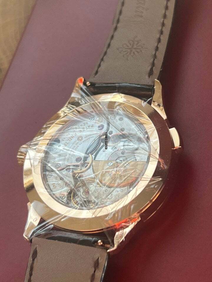 watches-322836-27711439-vilkjzi9u1rvqhhkda5zqrl2-ExtraLarge.jpg