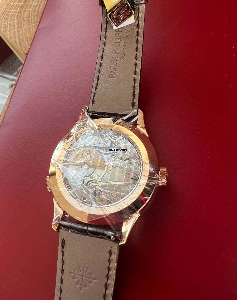 watches-322836-27711439-vnw4h3yklbbsr3bnndlh3fpd-ExtraLarge.jpg