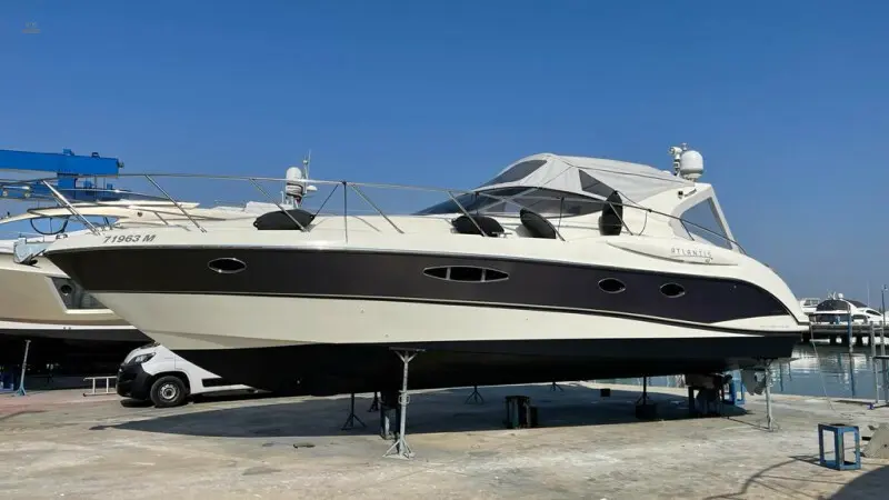 yachts-89906-M-220905MM01_1.webp