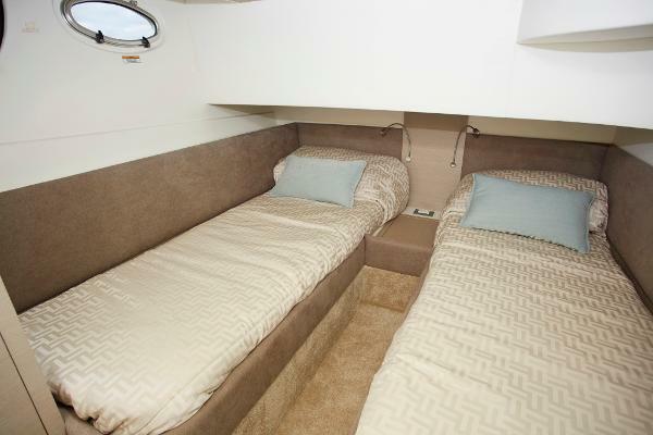 Guest cabin
