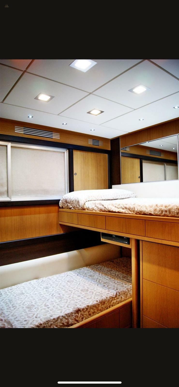 yachts-94916-363753_9.jpg