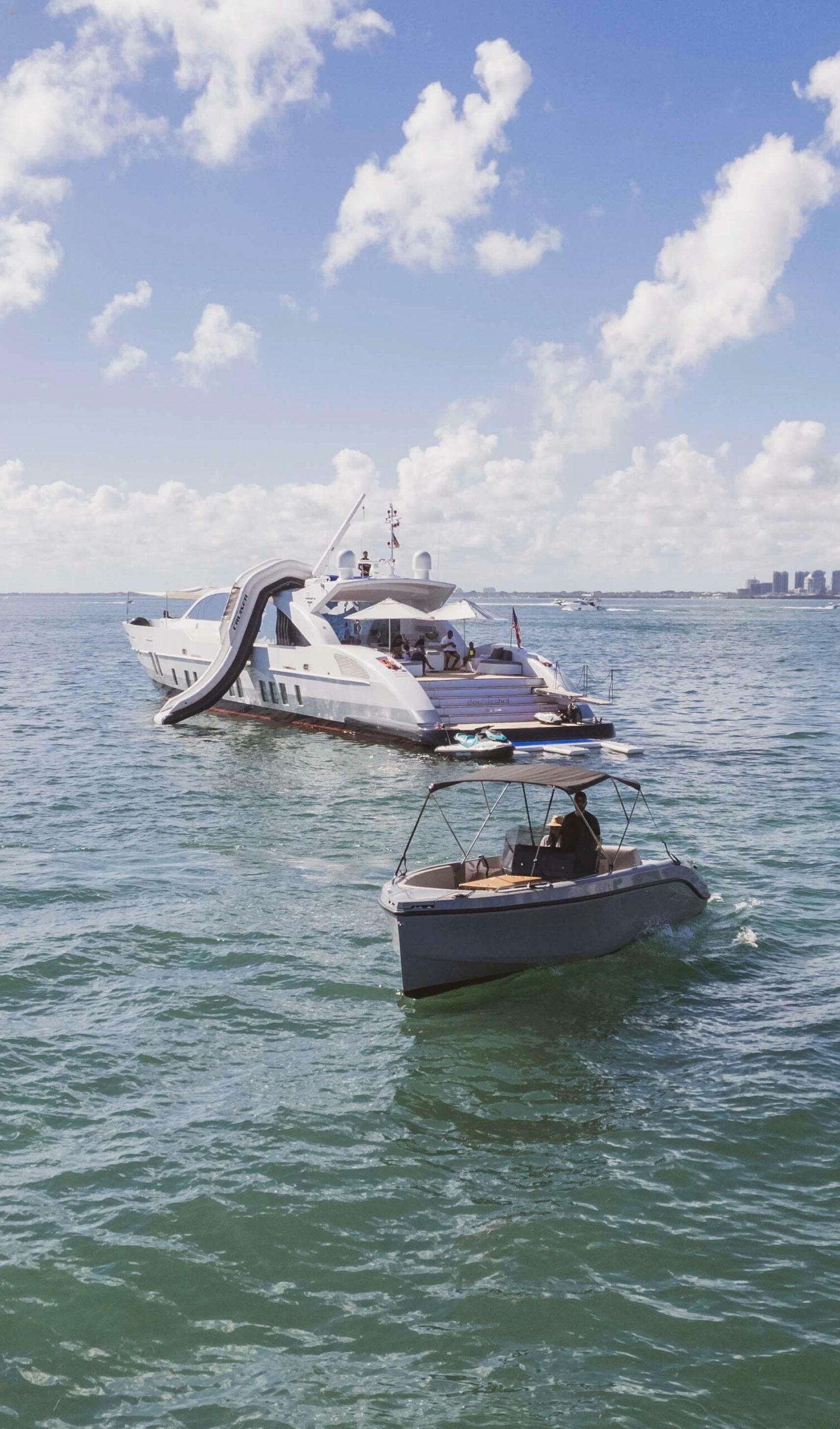 yachts-95010-363997_10.jpg