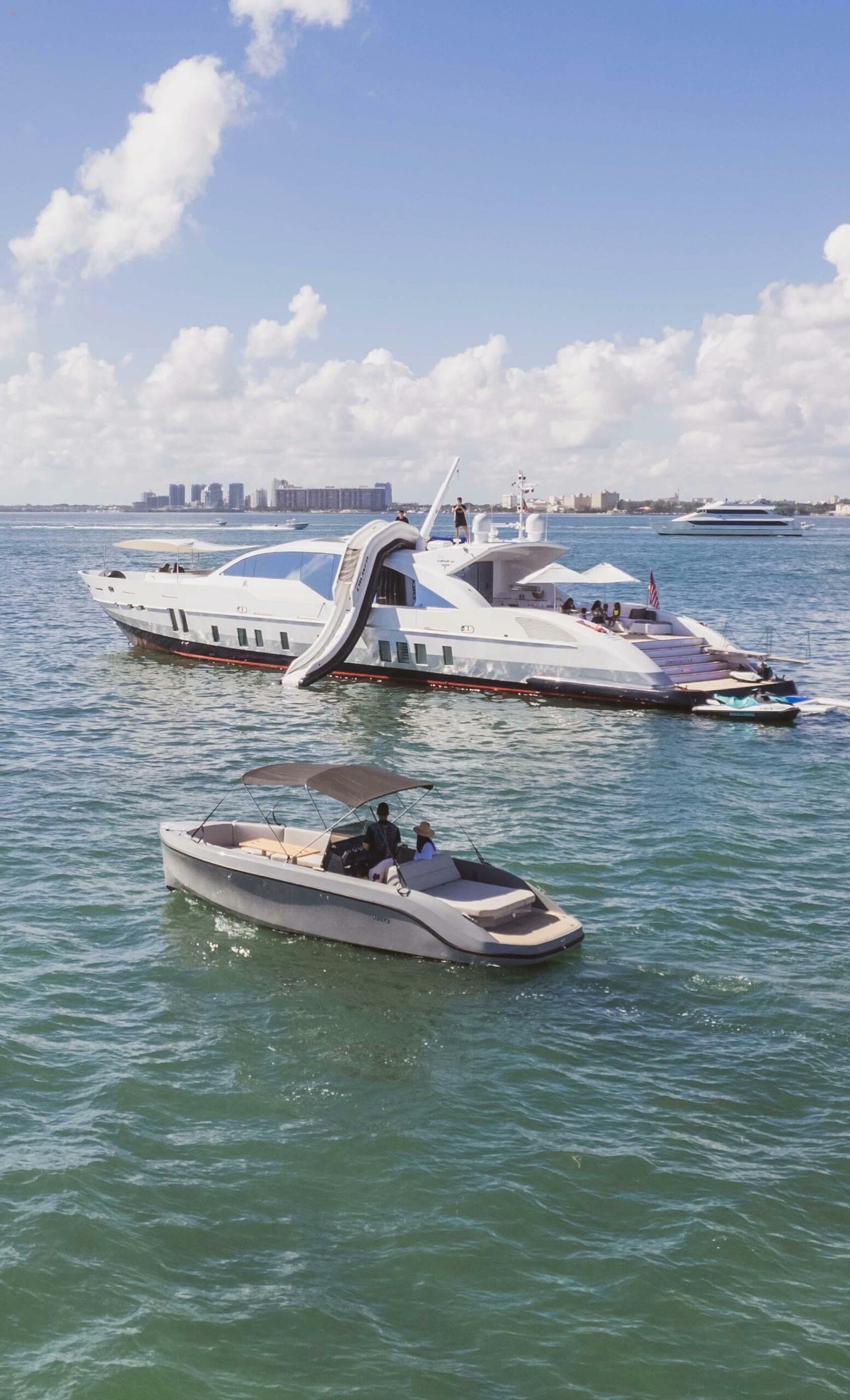 yachts-95010-363997_13.jpg