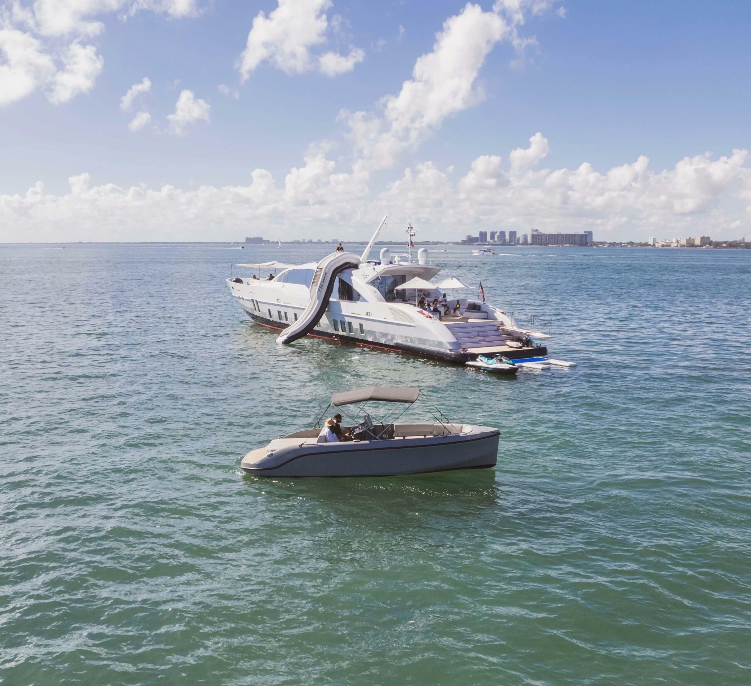yachts-95010-363997_14.jpg