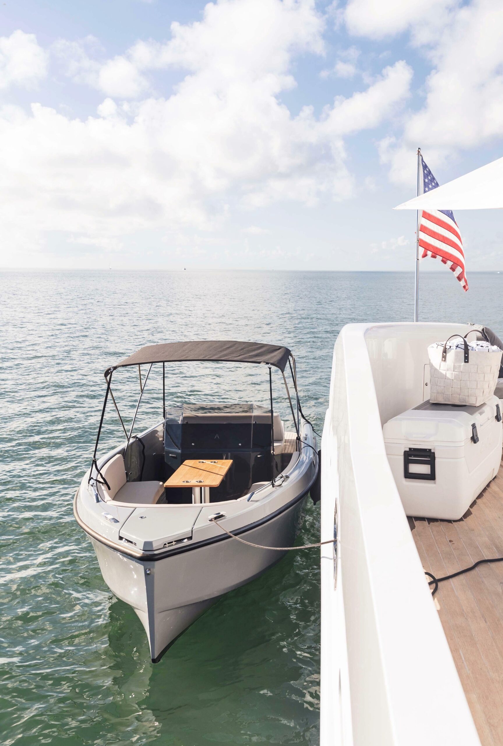 yachts-95010-363997_16.jpg