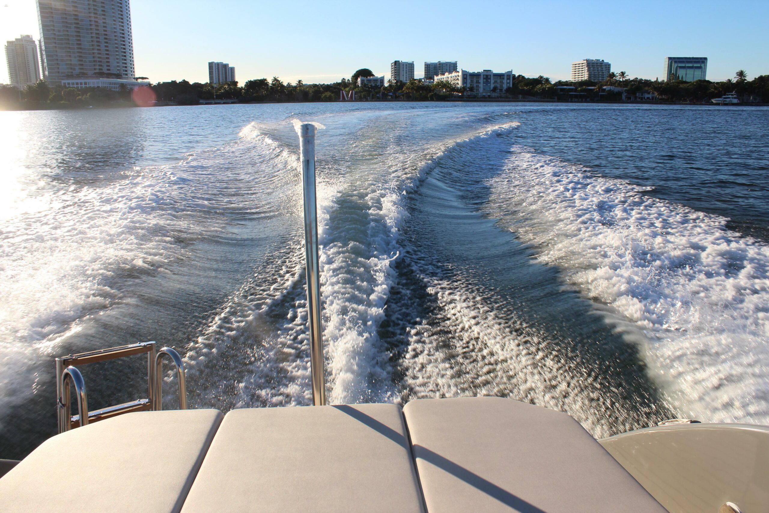 yachts-95010-363997_30.jpg