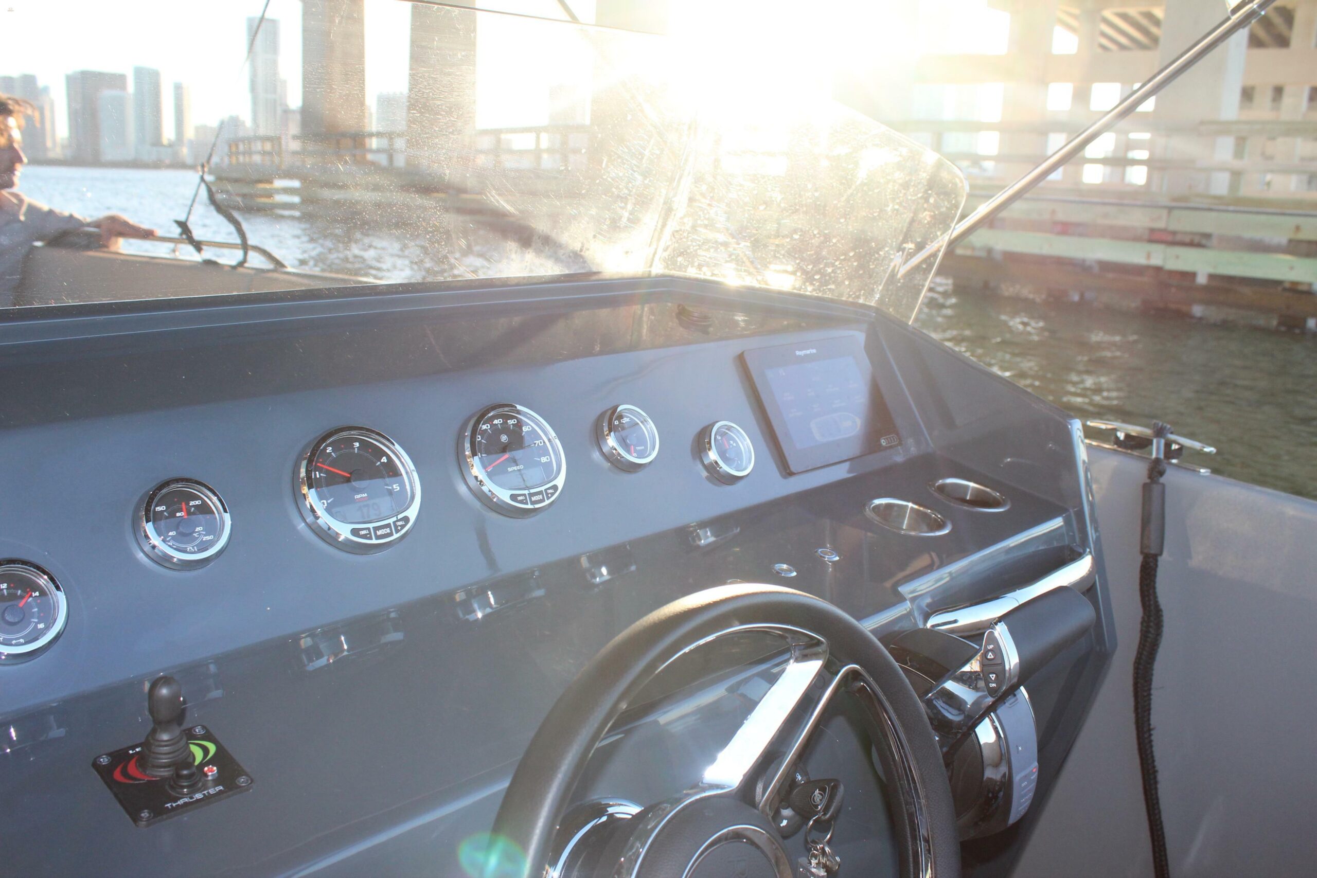 yachts-95010-363997_31.jpg