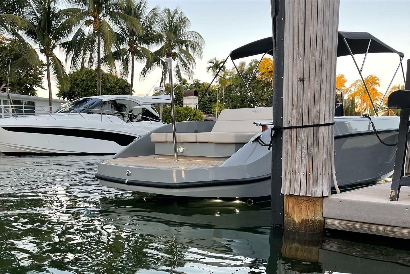 yachts-95010-363997_4.jpg