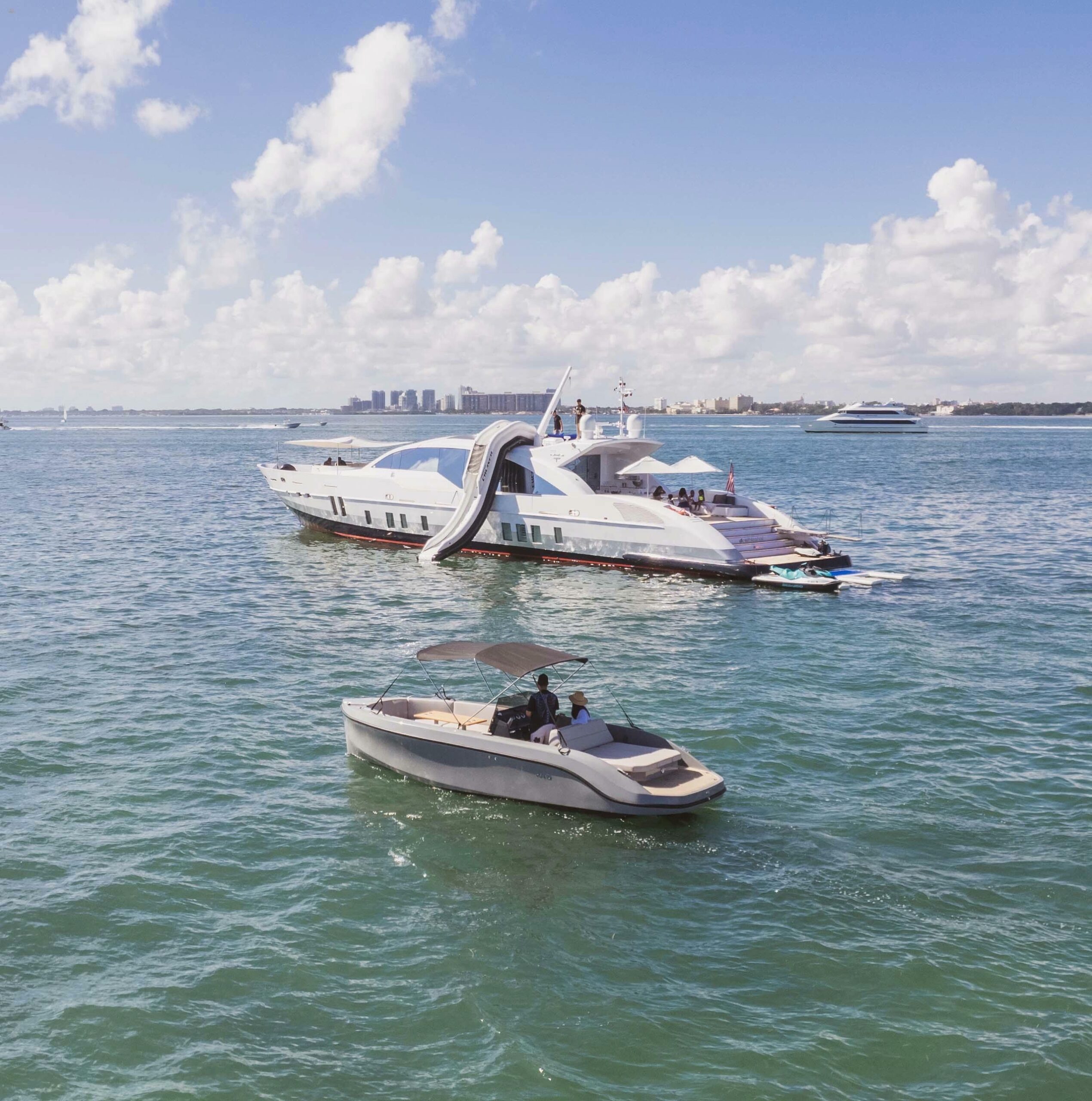 yachts-95010-363997_6.jpg