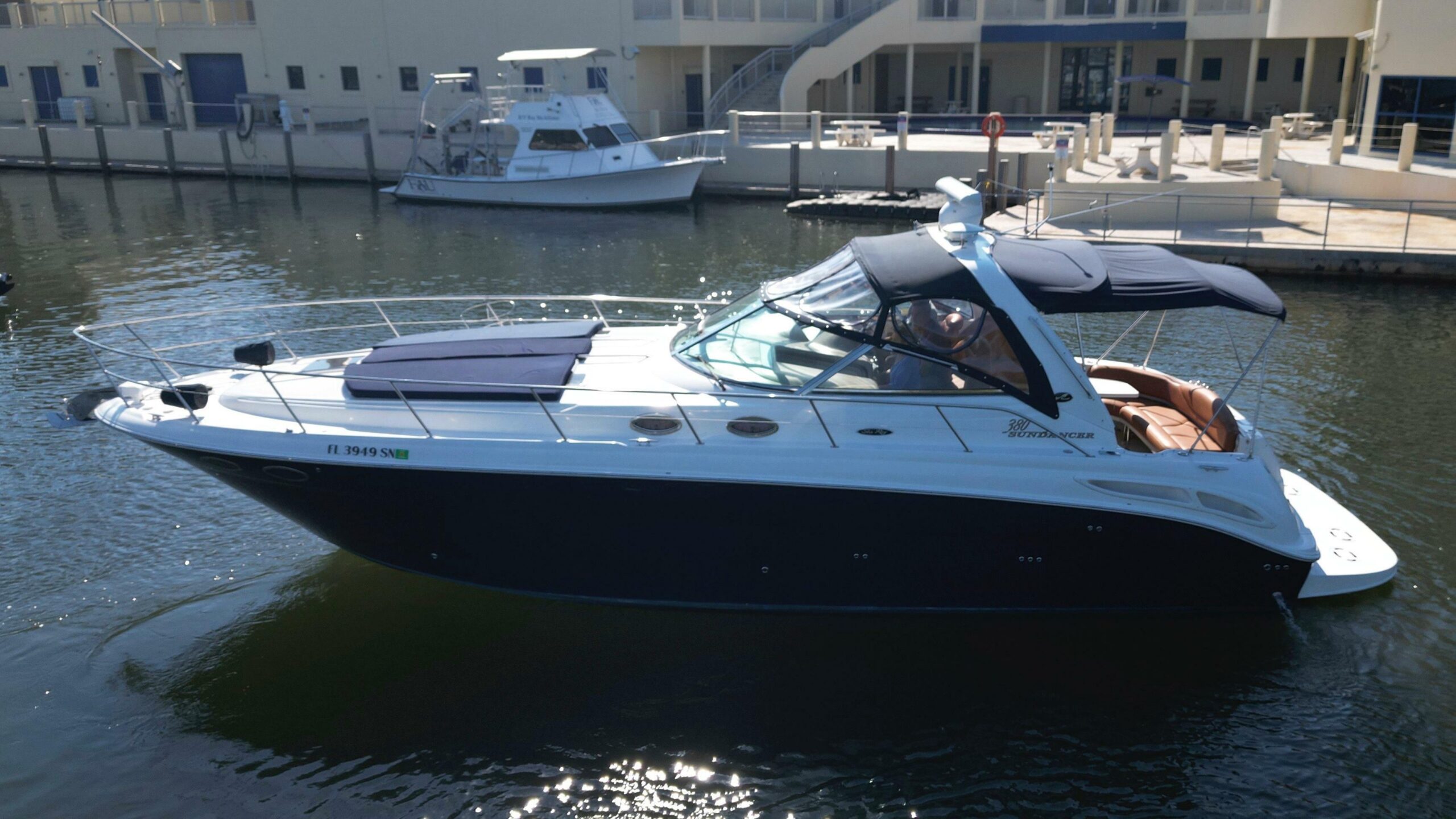 yachts-95078-364177_1.jpg