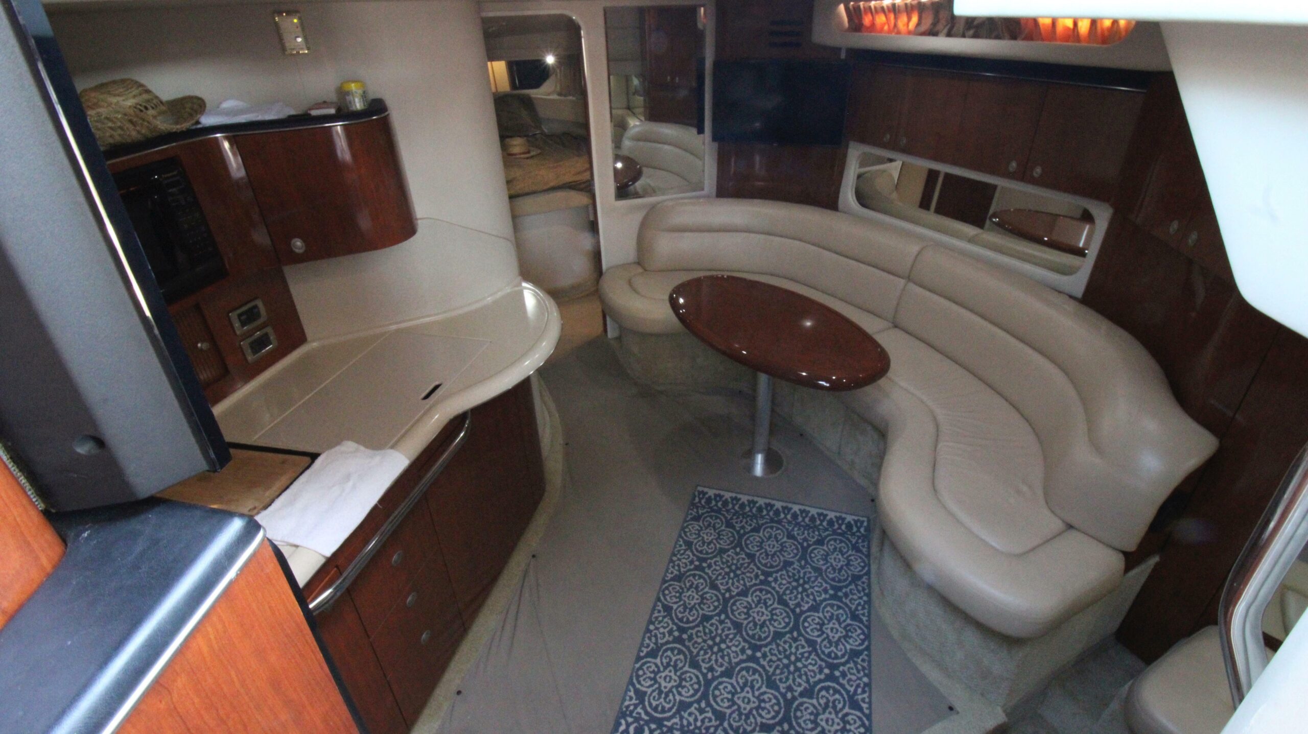 yachts-95078-364177_8.jpg