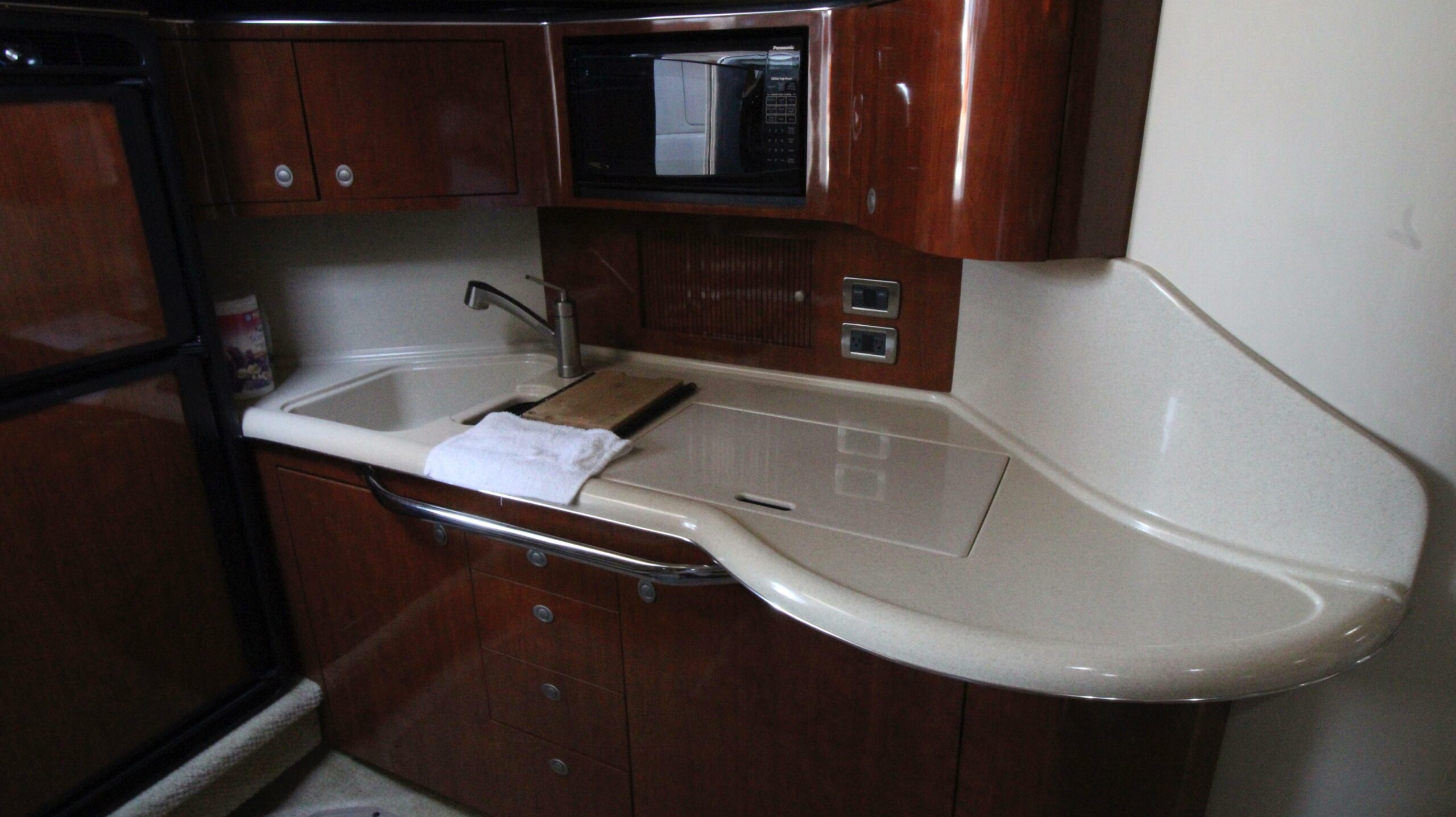 yachts-95078-364177_9.jpg