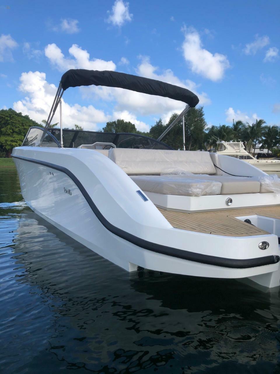 yachts-95079-364188_14.jpg