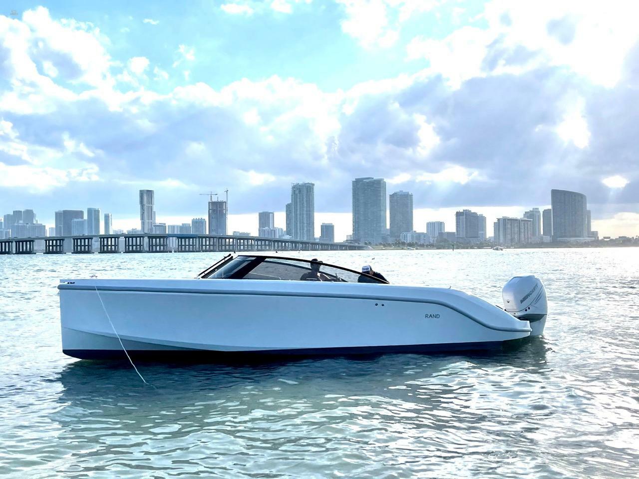 yachts-95079-364188_5.jpg