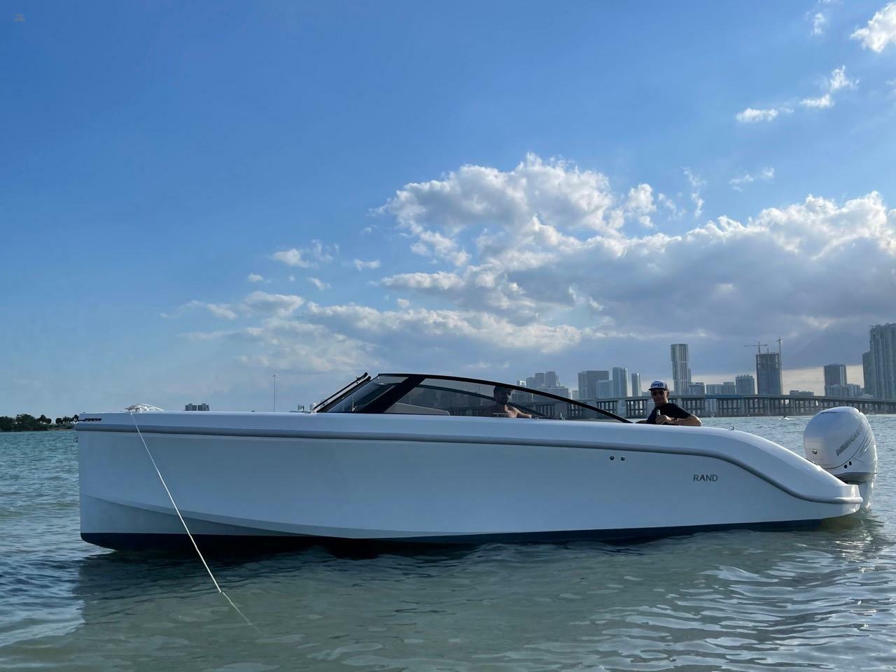 yachts-95079-364188_8.jpg