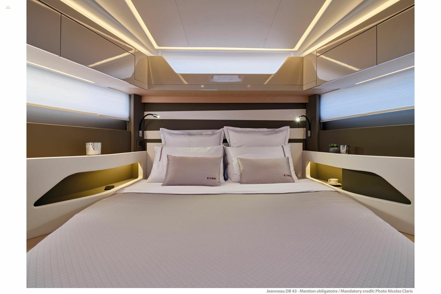 Jeanneau DB 43 inboard - forward cabin with double berth