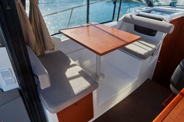 yachts-95395-365919_4.jpg