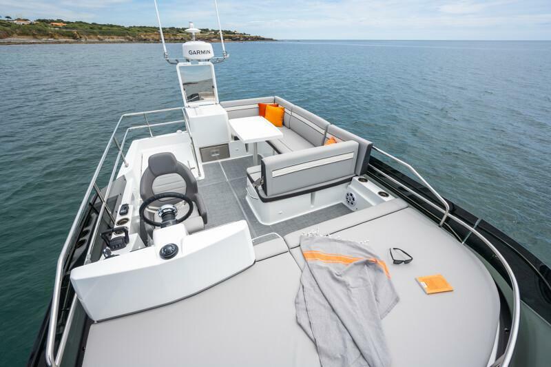yachts-95476-366194_4.jpg