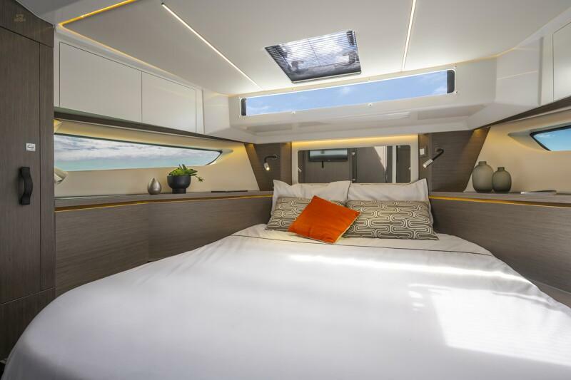 yachts-95476-366194_5.jpg