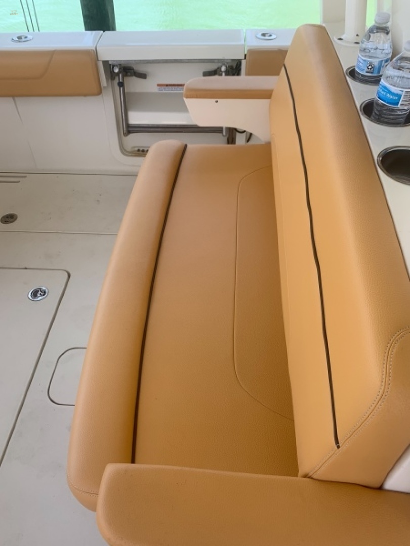 yachts-95542-366443_23.jpg