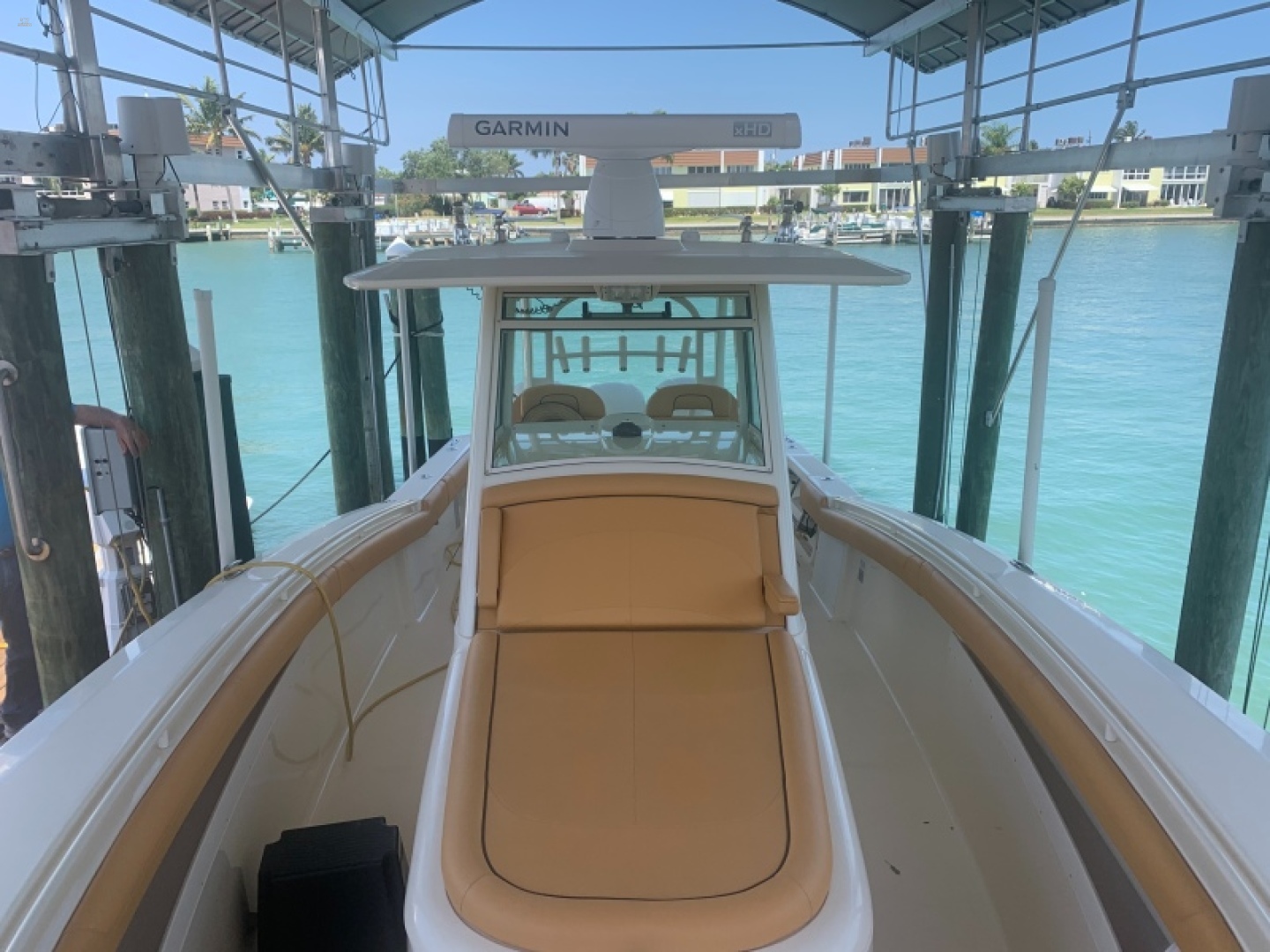 yachts-95542-366443_8.jpg