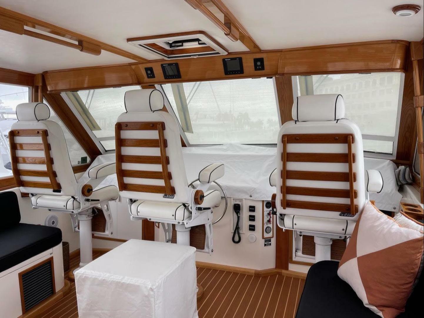 yachts-95598-366660_4.jpg