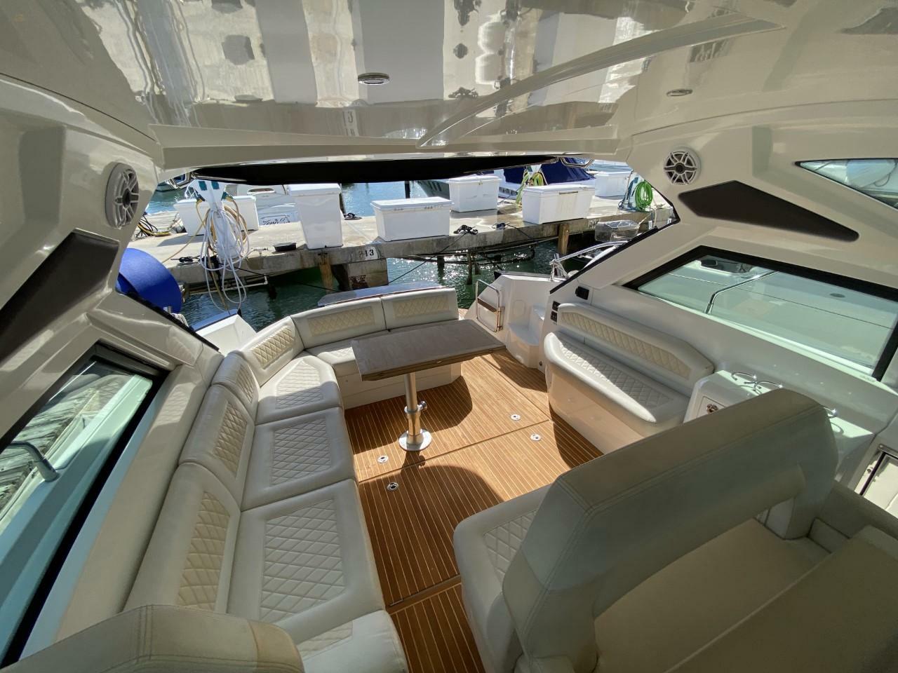 yachts-95624-366783_17.jpg