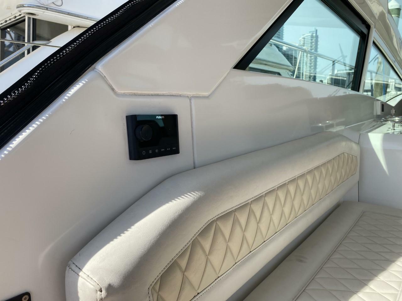 yachts-95624-366783_23.jpg