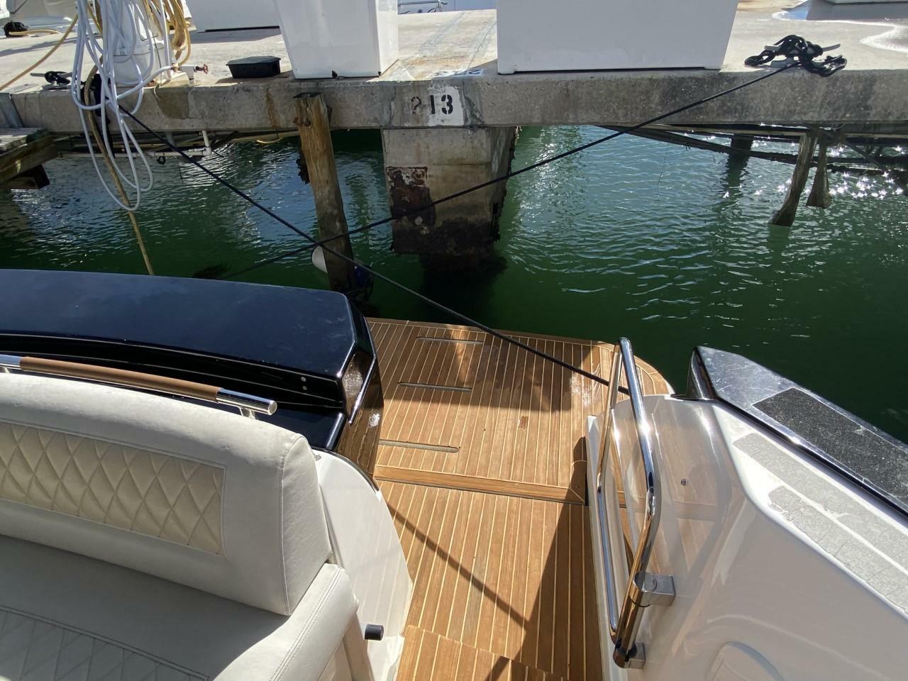 yachts-95624-366783_27.jpg