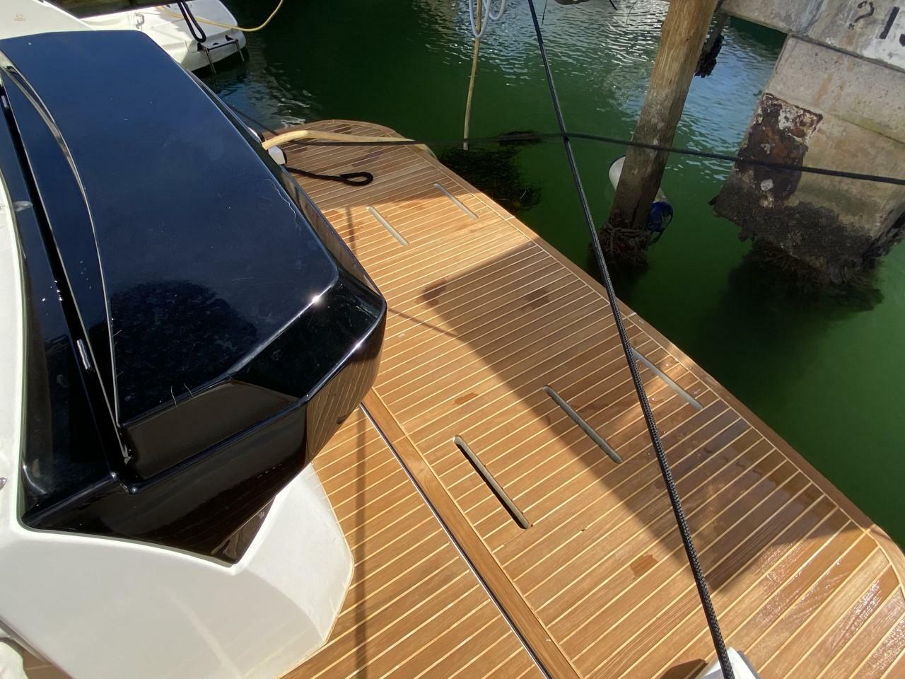 yachts-95624-366783_28.jpg