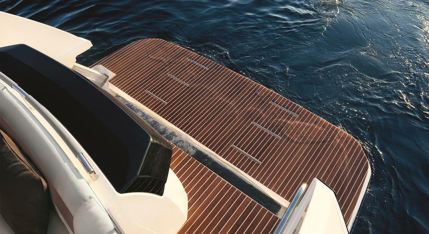 yachts-95624-366783_6.jpg