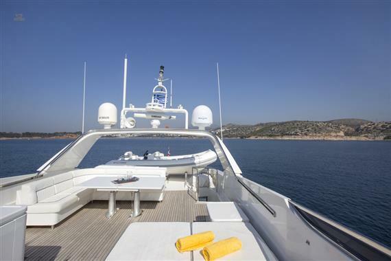 yachts-95650-366895_3.jpg