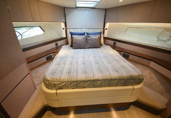 Sunseeker Manhattan 55