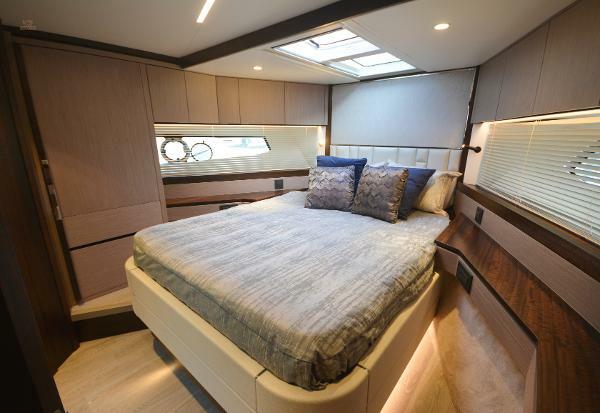Sunseeker Manhattan 55