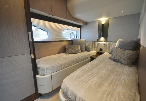Sunseeker Manhattan 55