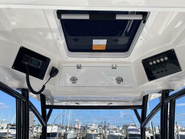 yachts-95882-367788_14.jpg
